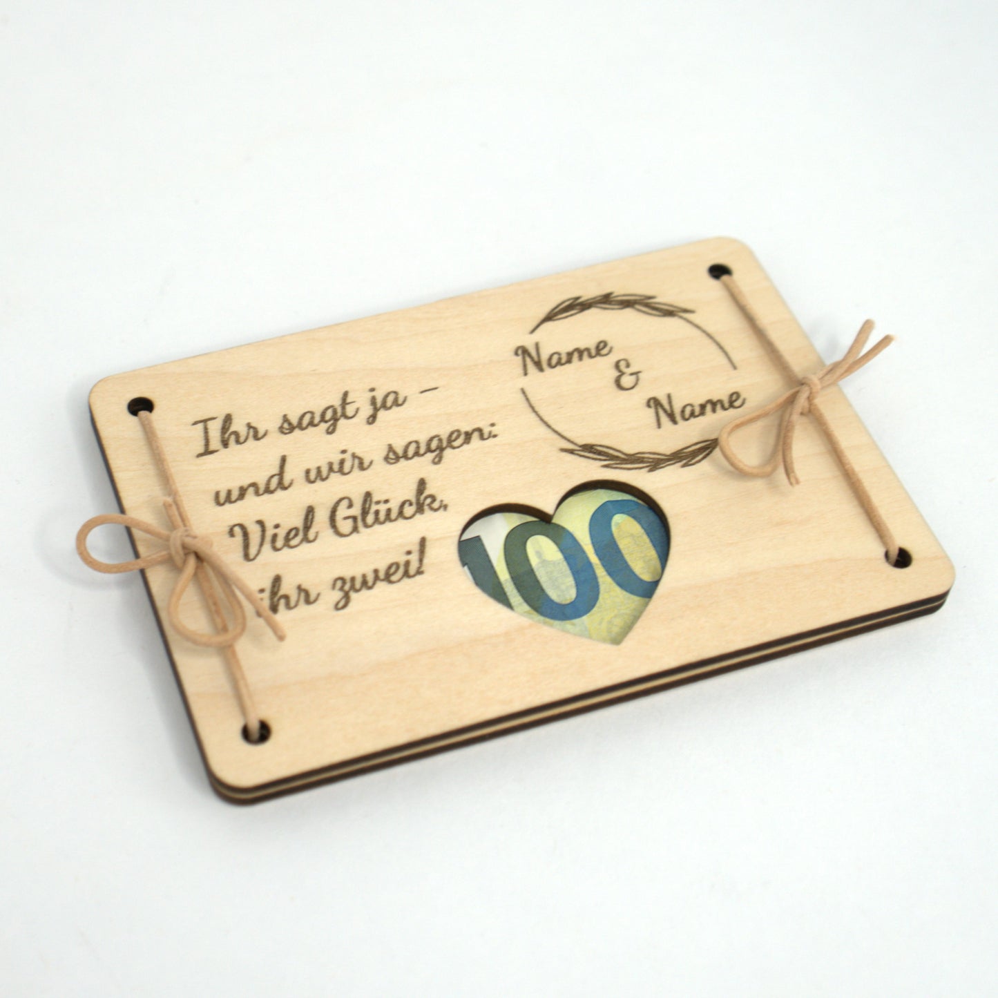 Flaches Holzgeldgeschenk mit Schleifen und Namensgravur für Hochzeit