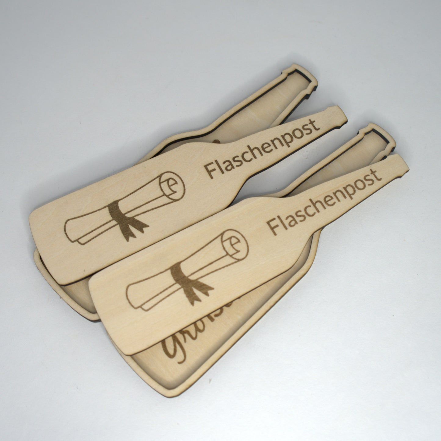 Holz-Flaschenpost mit personalisierter Gravur zur Babyankündigung
