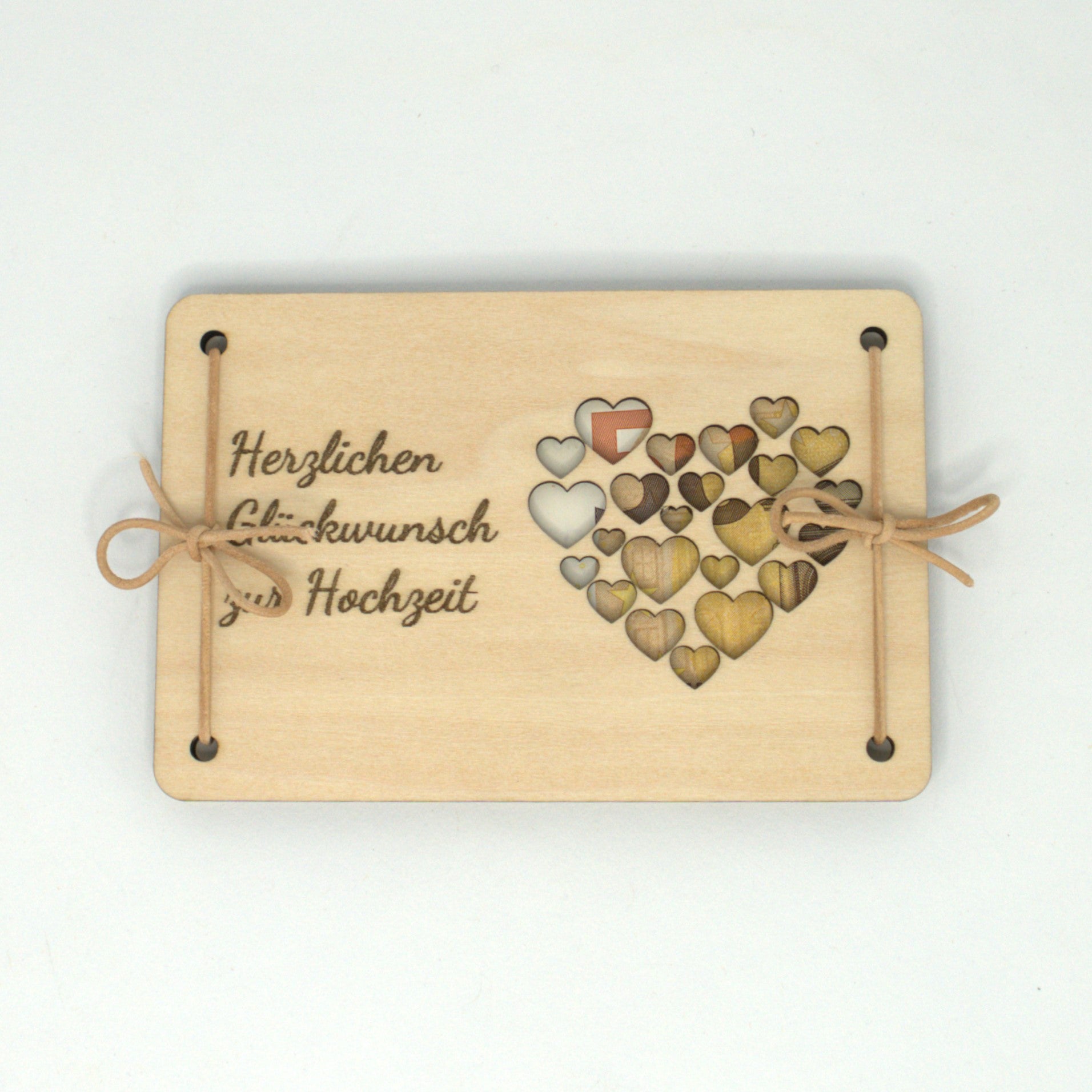 Holzkarte Geldgeschenk Hochzeit – Herz-Ausschnitt – Vorderansicht
