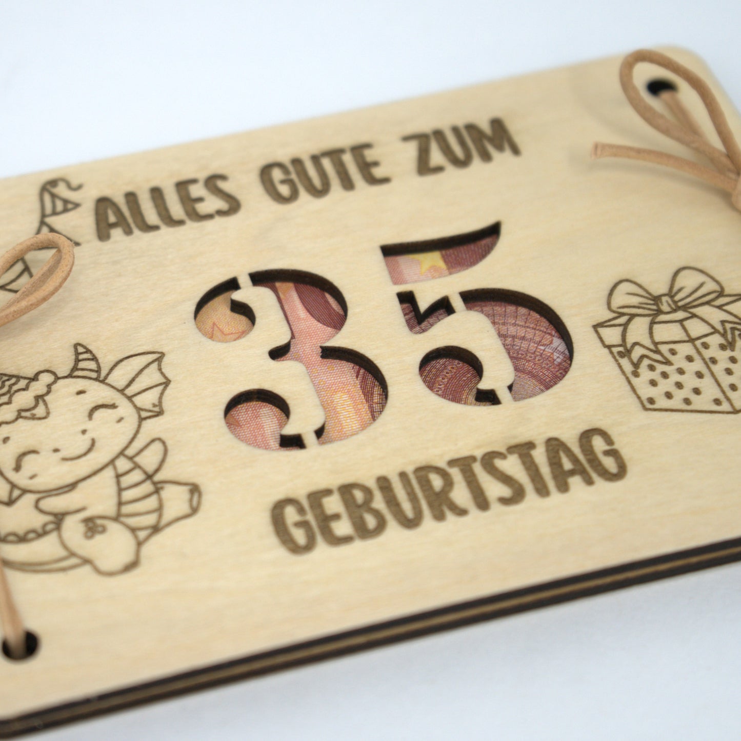 Personalisierbares Geldgeschenk aus Holz – zum Geburtstag