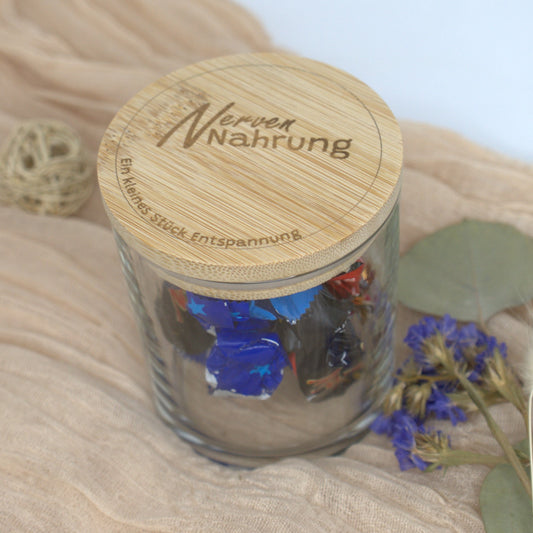 Kerzenglas mit Bambusdeckel Motiv Nervennahrung gefüllt als Geschenkidee