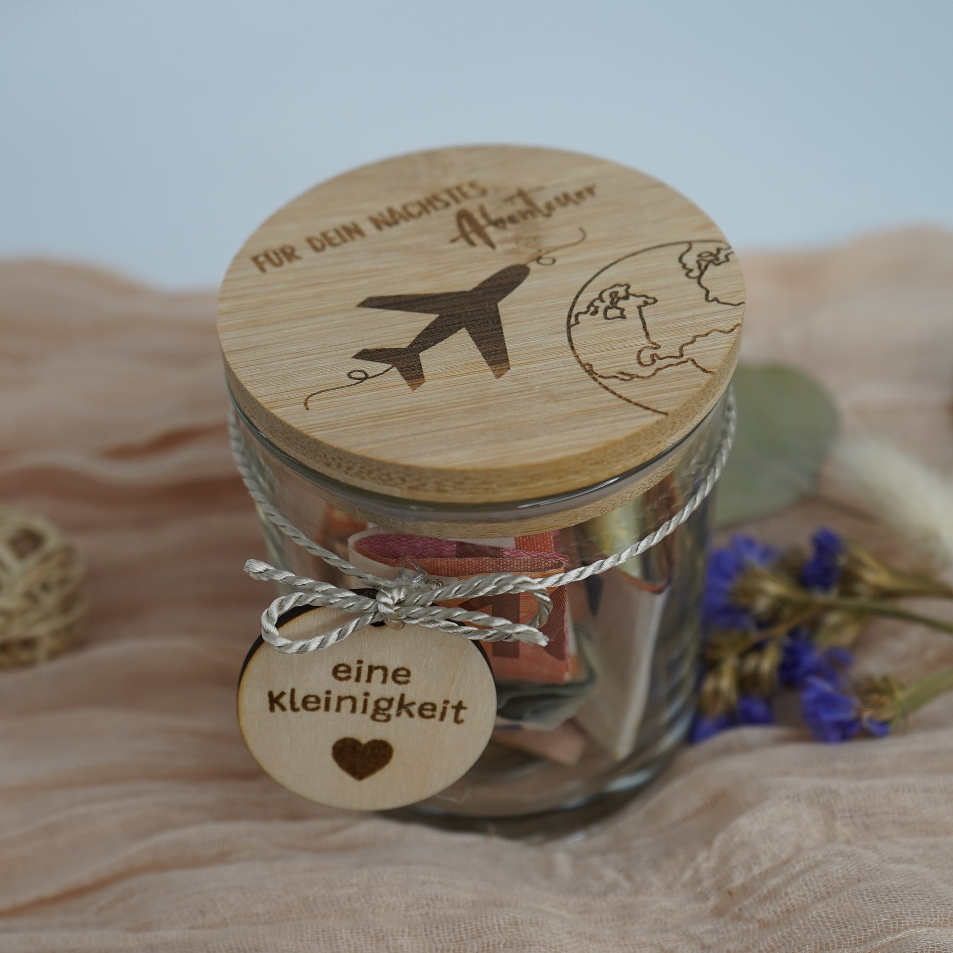 Vorratsglas 300 ml mit Flugzeug-Gravur – Geschenkglas Reise