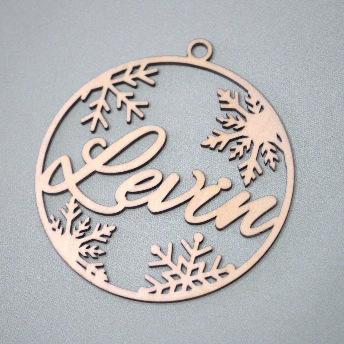 Personalisierter Weihnachtsbaumanhänger aus Holz | 4 Motive zur Auswahl