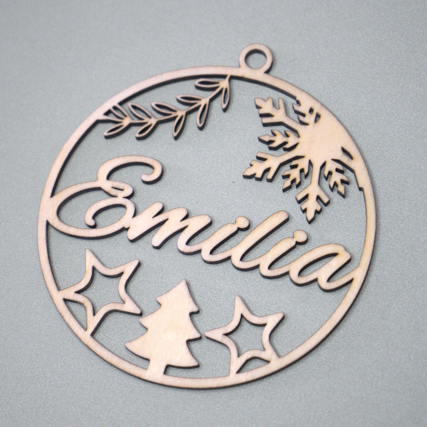 Personalisierter Weihnachtsbaumanhänger aus Holz | 4 Motive zur Auswahl